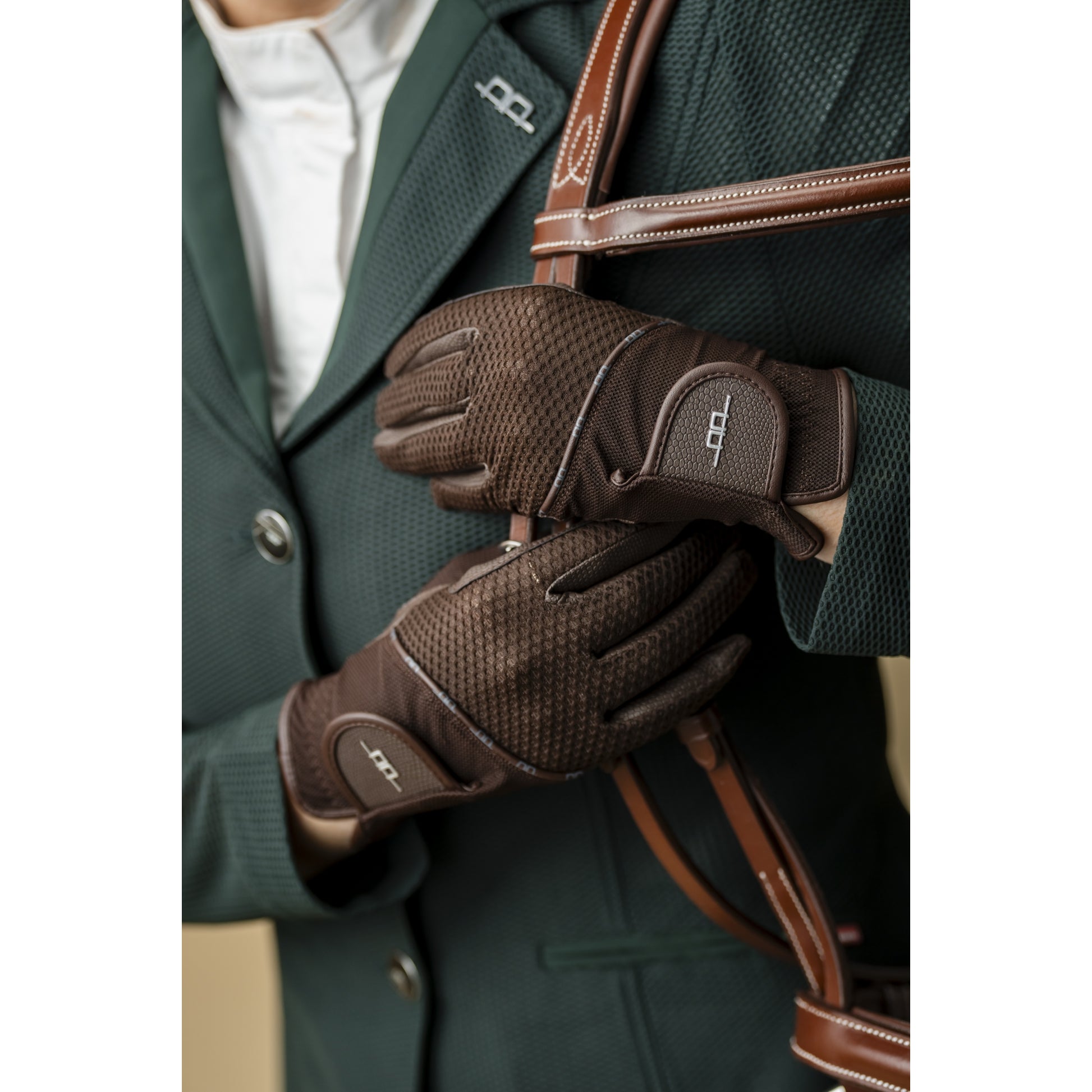 AA Motion Lite Mesh Glove 5 Black