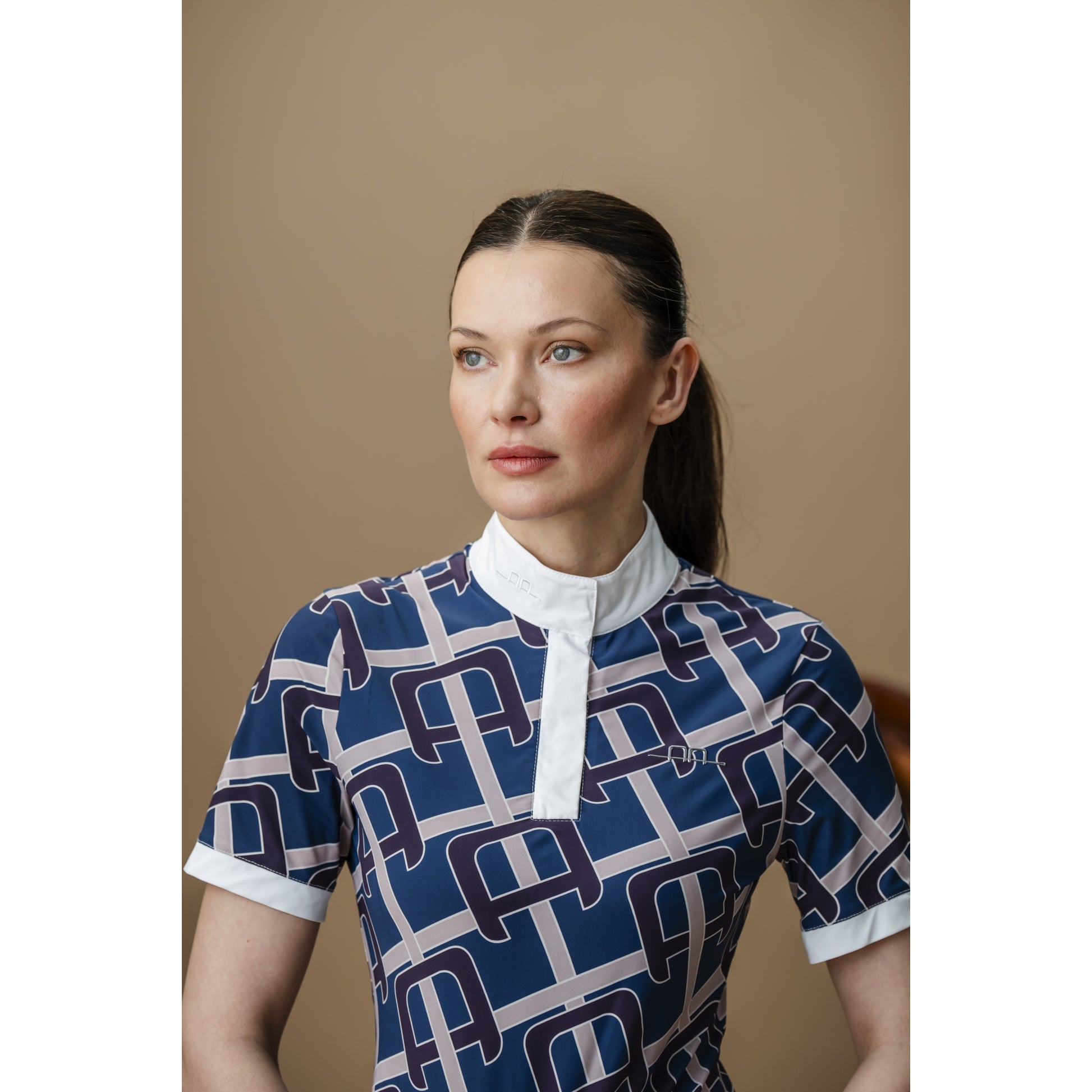AA Alcina Short Sleeve Show Shirt