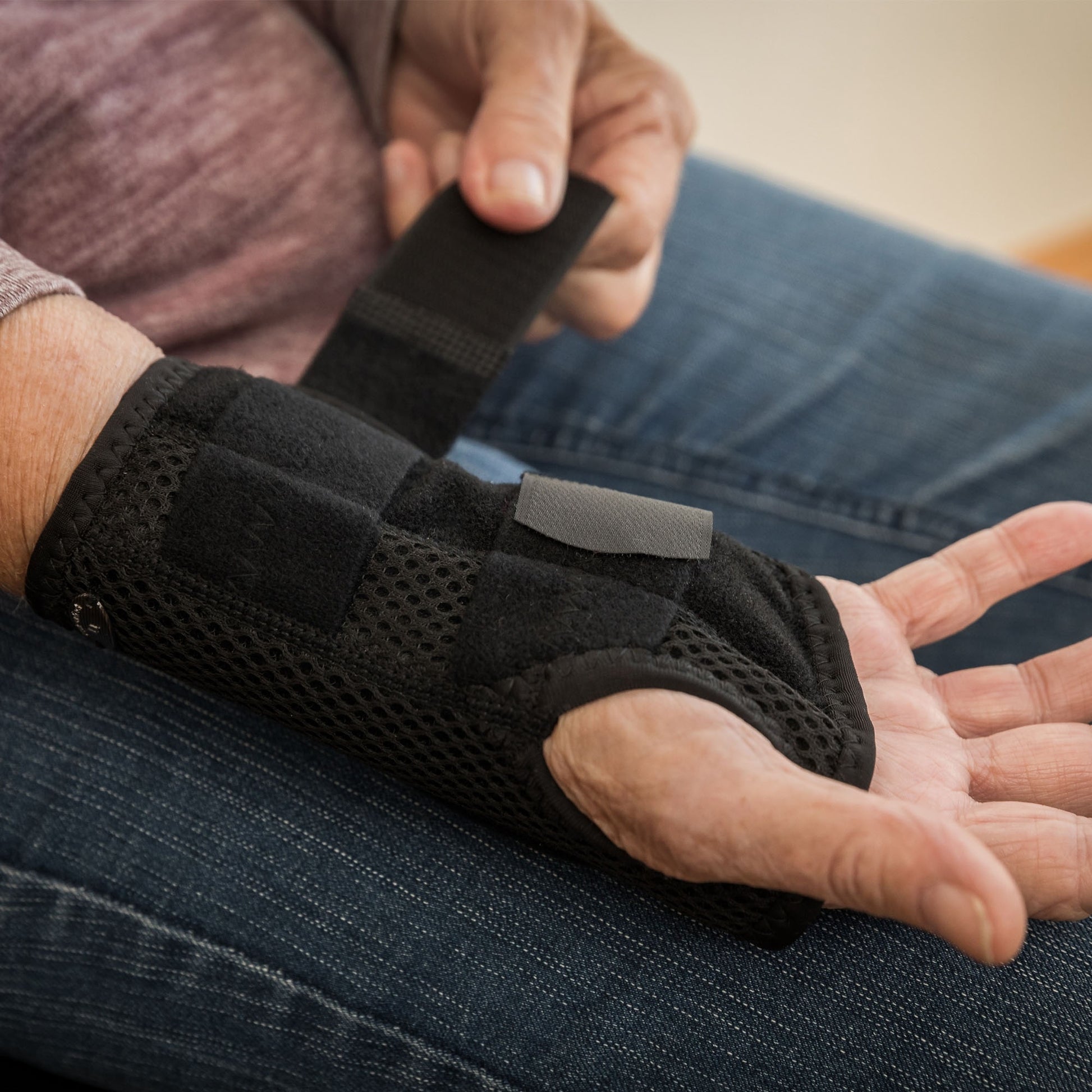 Back On Track Carpus Wrist Brace