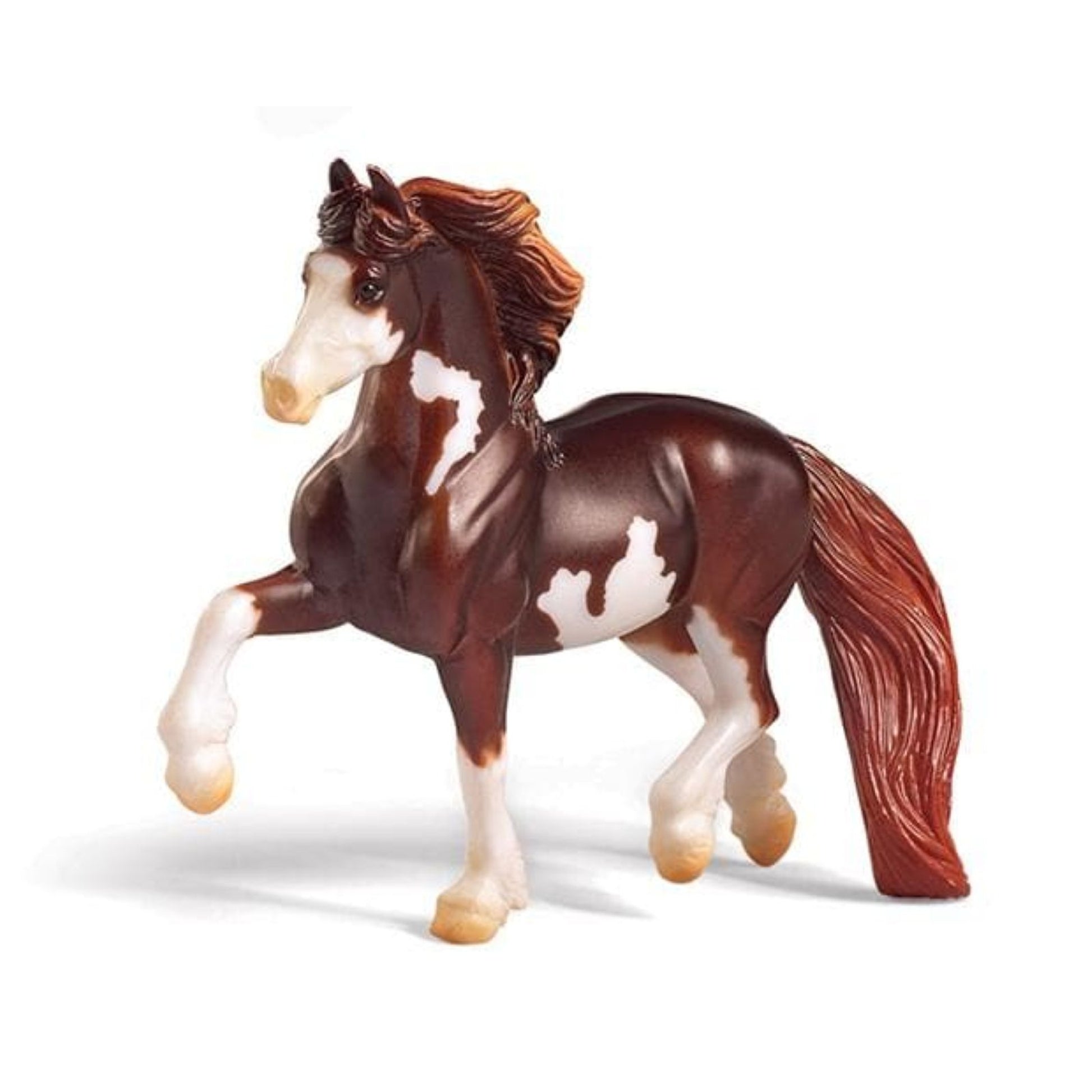 Breyer Stablemates Red Stable Set