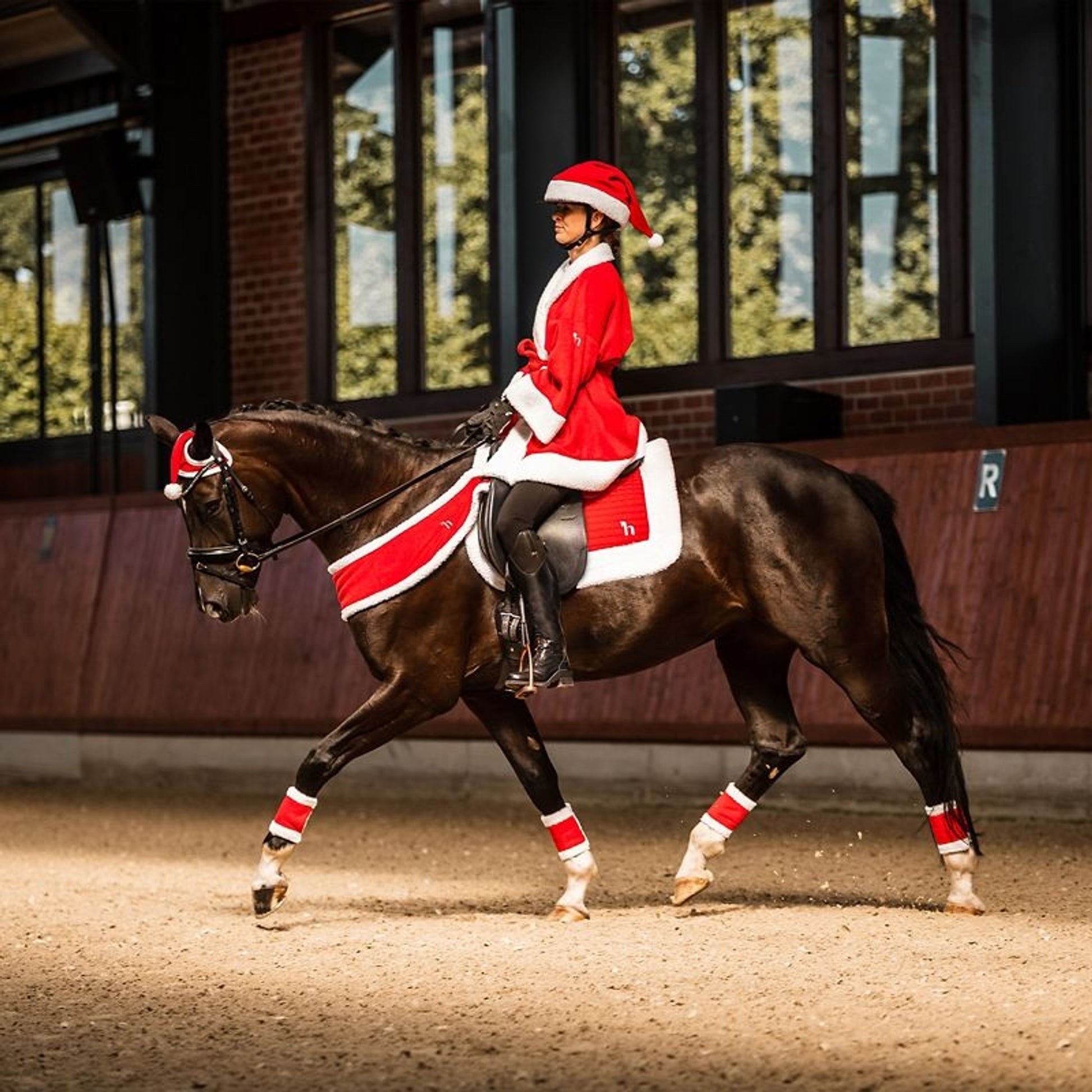 Horze Santa Horse Hat Red One Size