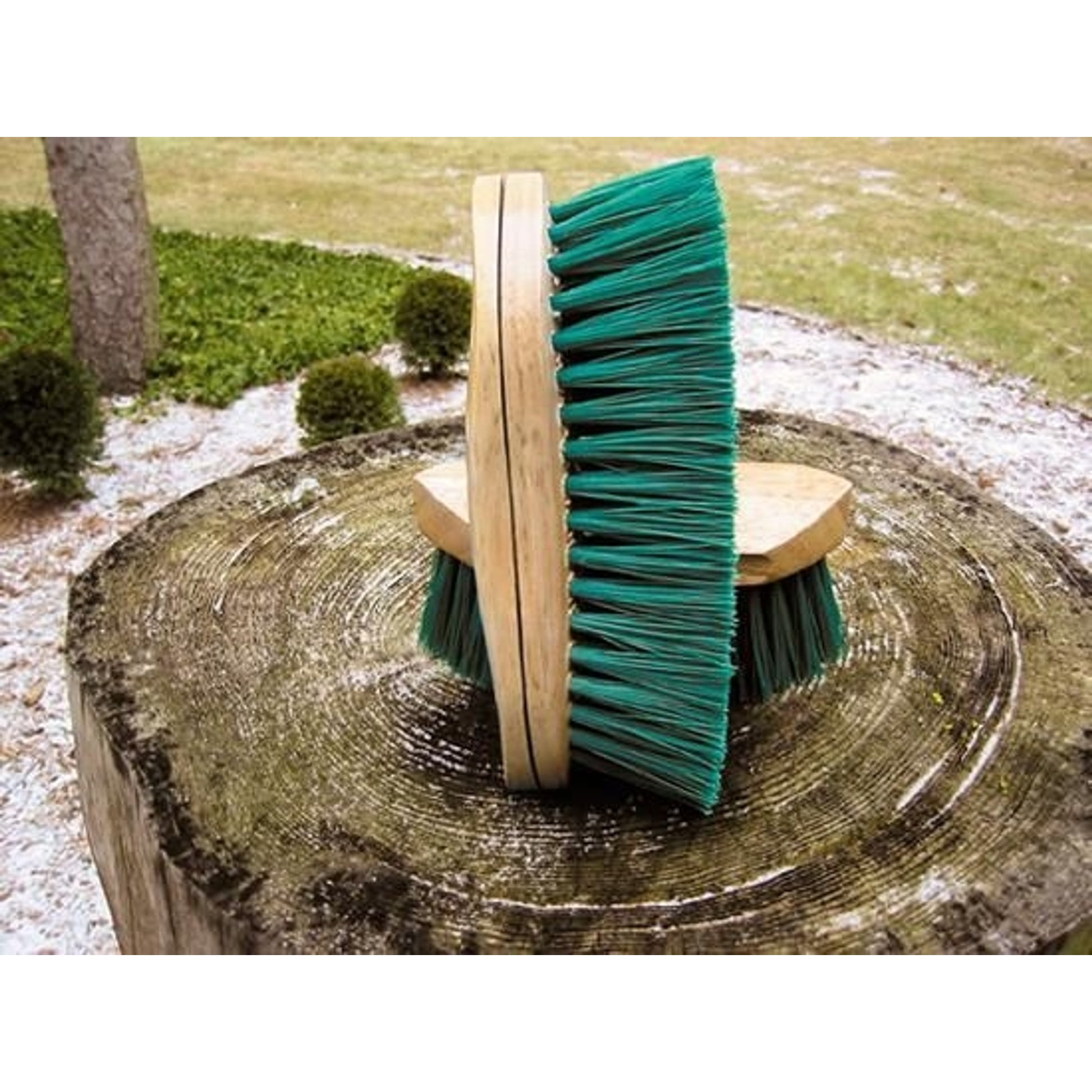 Legends Stiff Poly Curve Grooming Brush 81/4in Blu