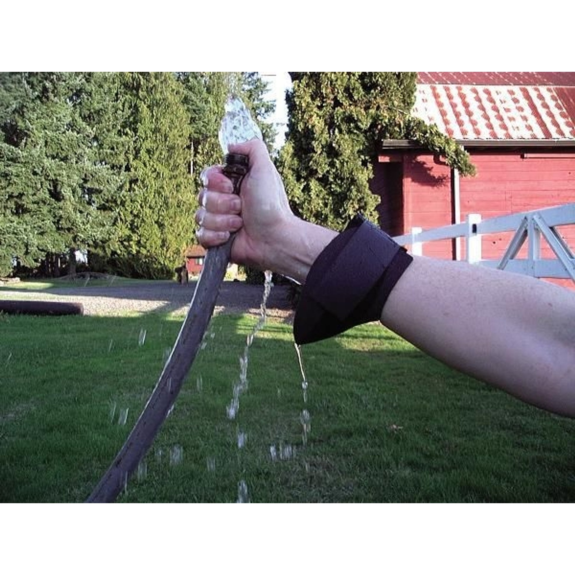 Cashel Aqua-Shield Wrist Wrap Black